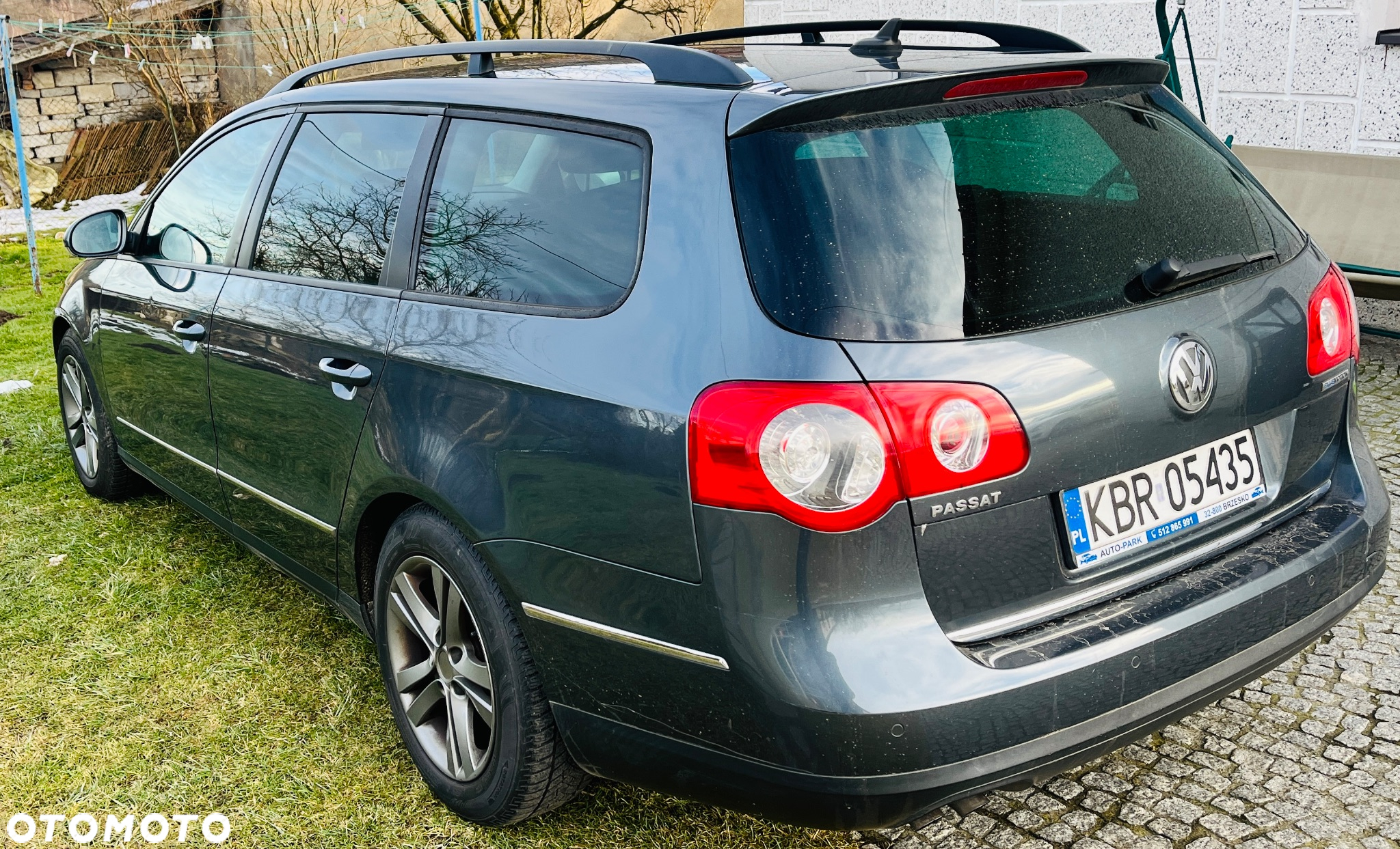 Volkswagen Passat 1.9 TDI Highline - 2