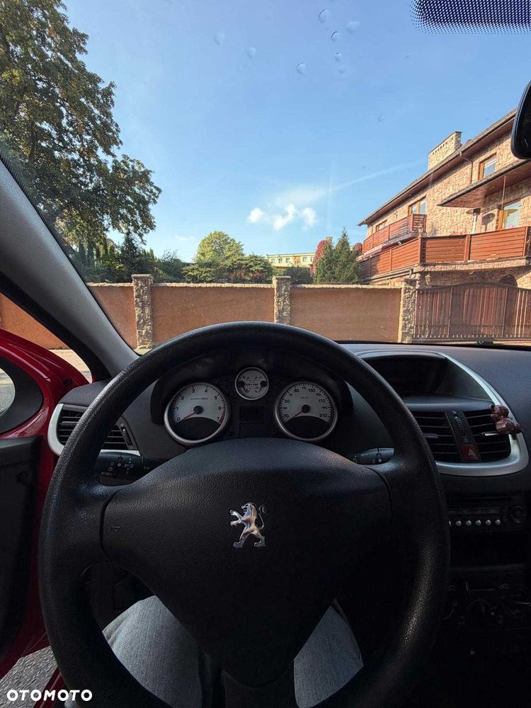 Peugeot 207 - 10