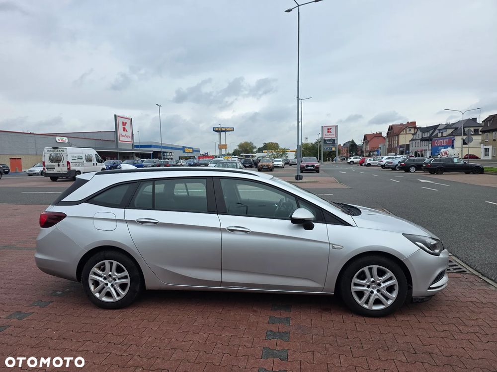 Opel Astra 1.6 CDTI Sports Tourer Active - 18