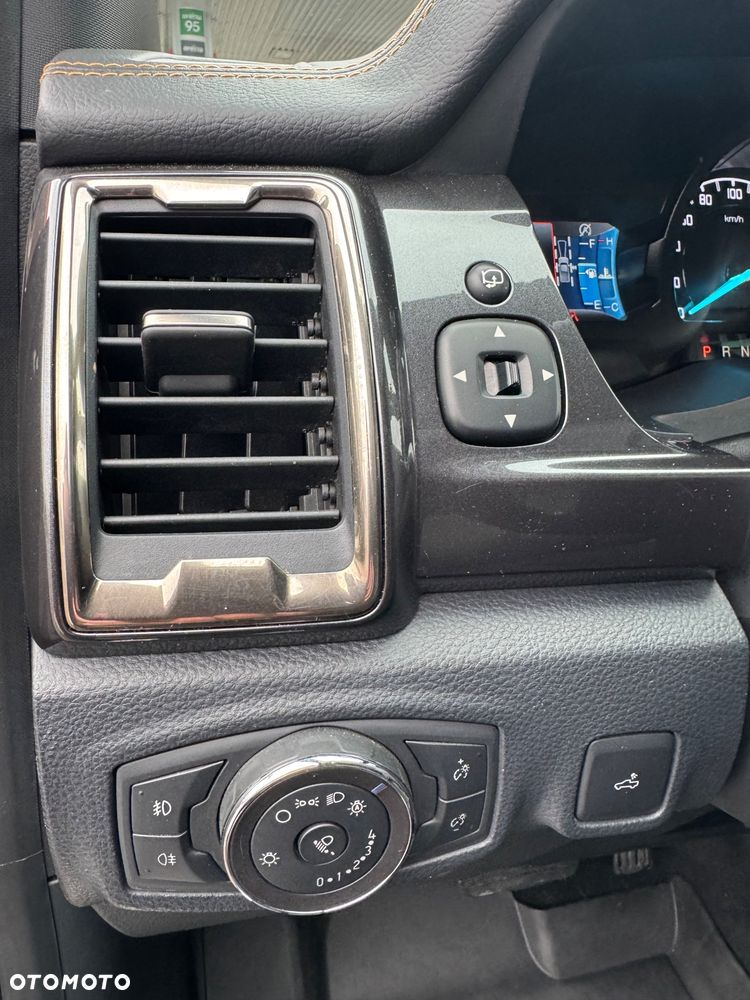 Ford Ranger 2.0 EcoBlue 4x4 DC Wildtrak - 17