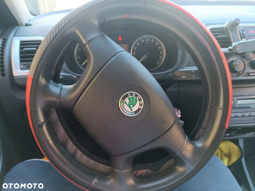 Skoda Fabia 1.4 16V Ambiente - 32