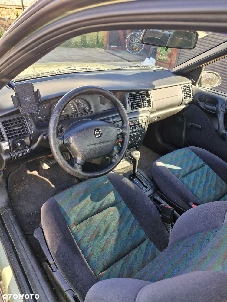 Opel Vectra - 6