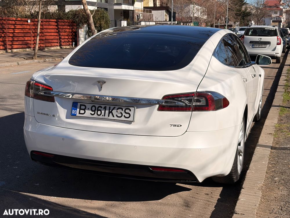 Tesla Model S - 7