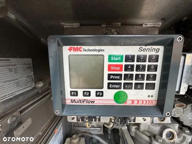 Mercedes-Benz AXOR - 8