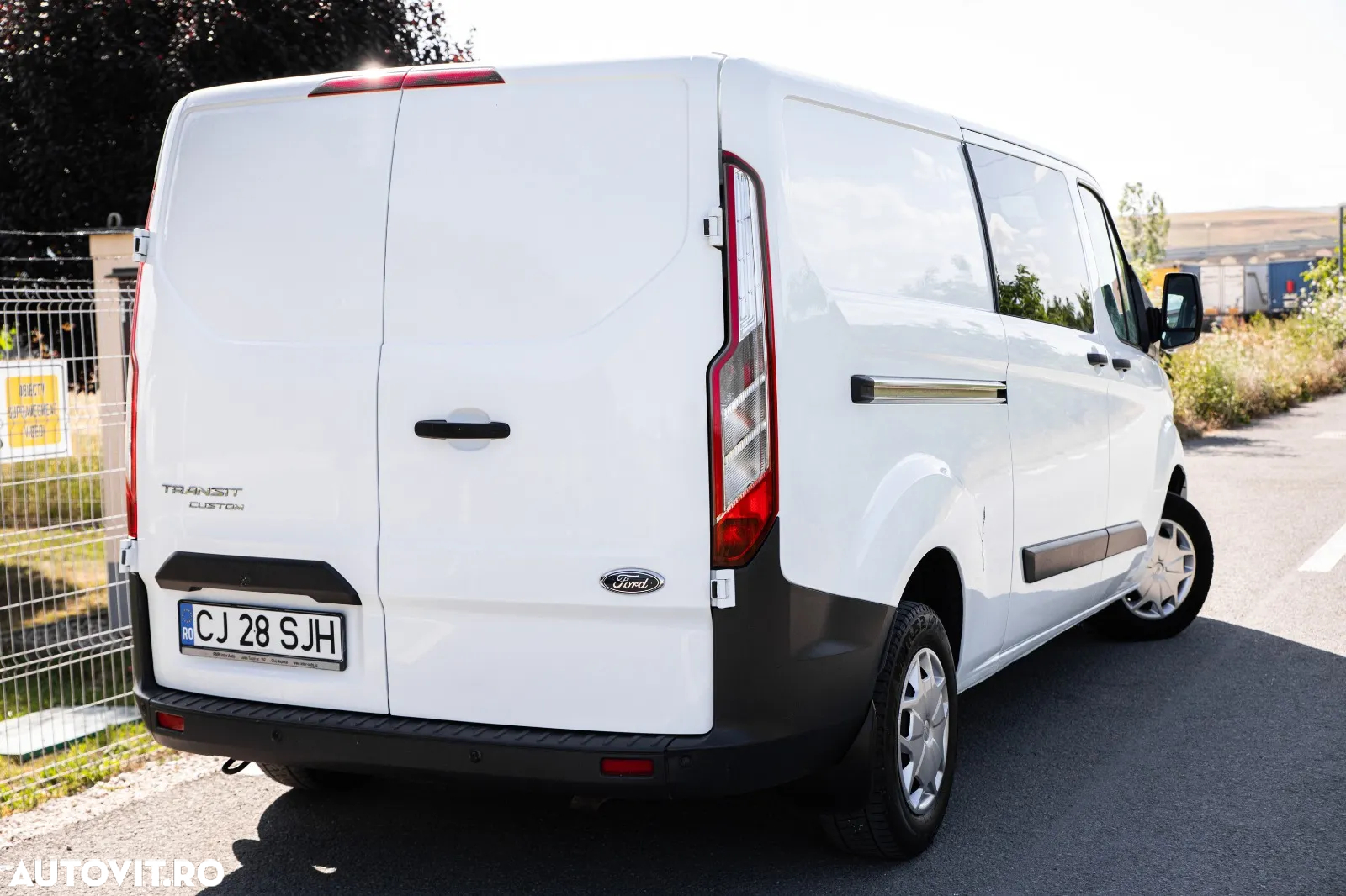 Ford Transit Custom DCIV 310 2.0 TDCI LWB L2H1 Limited - 28