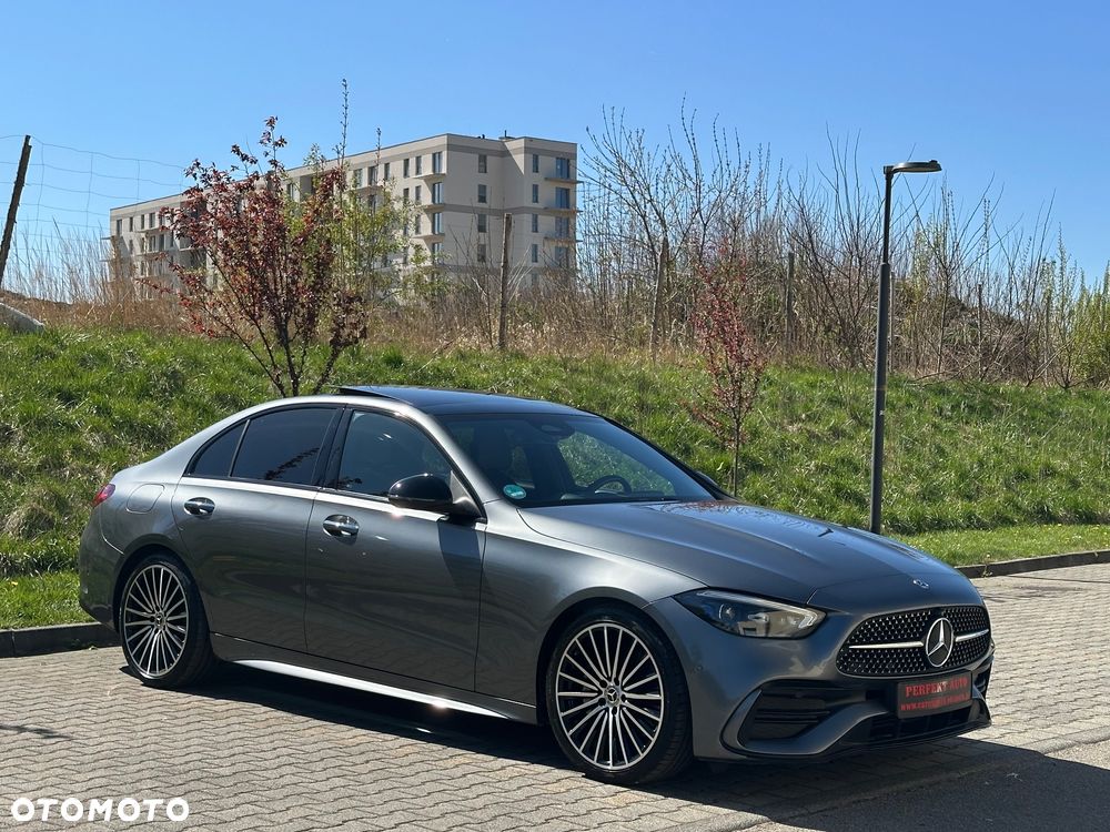 Mercedes-Benz Klasa C 180 9G-TRONIC Edition AMG Line - 15