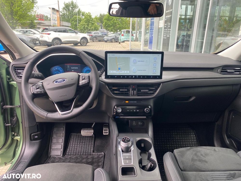 Ford Kuga - 10