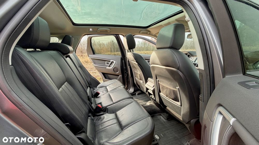 Land Rover Discovery Sport - 11