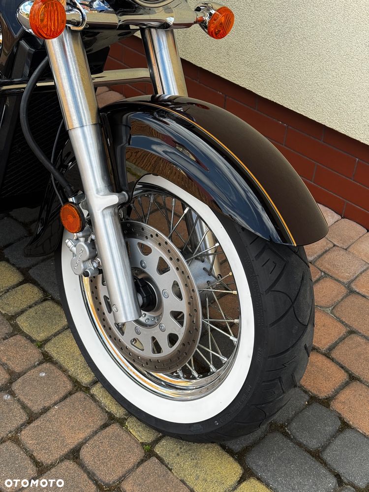 Suzuki VL 800 Volusia - Boulevard C50 - 13