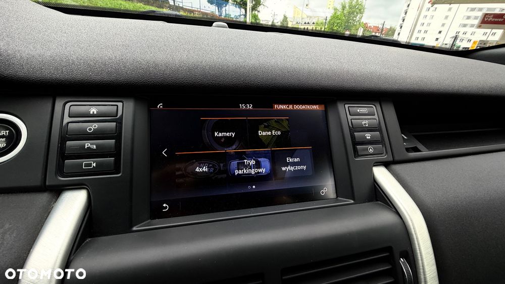 Land Rover Discovery Sport TD4 HSE Luxury - 29