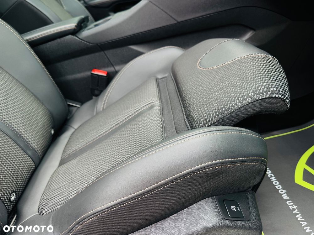 Peugeot 3008 1.5 BlueHDi GT Pack S&S EAT8 - 35