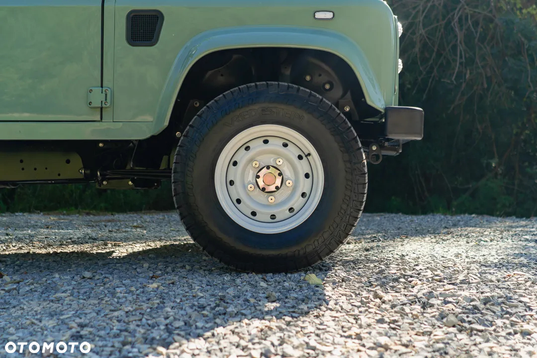 Land Rover Defender 110 2.4 TD4 SE - 15