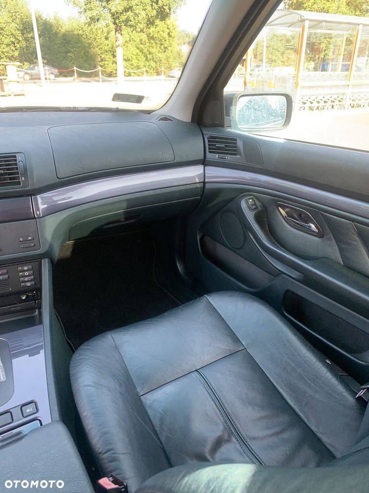 BMW Seria 5 - 15