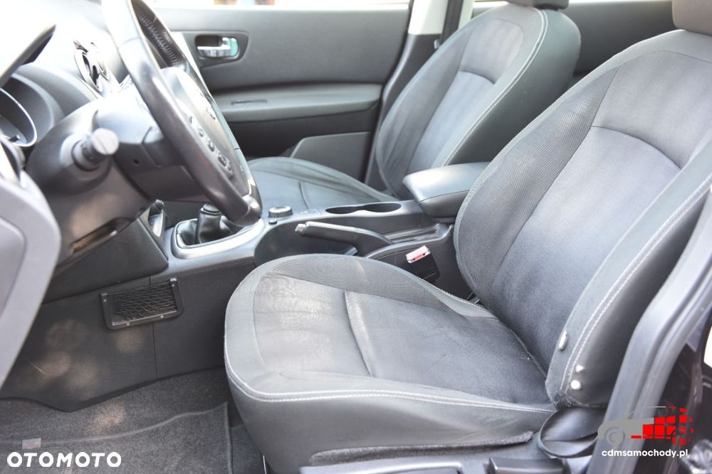 Nissan Qashqai+2 - 17