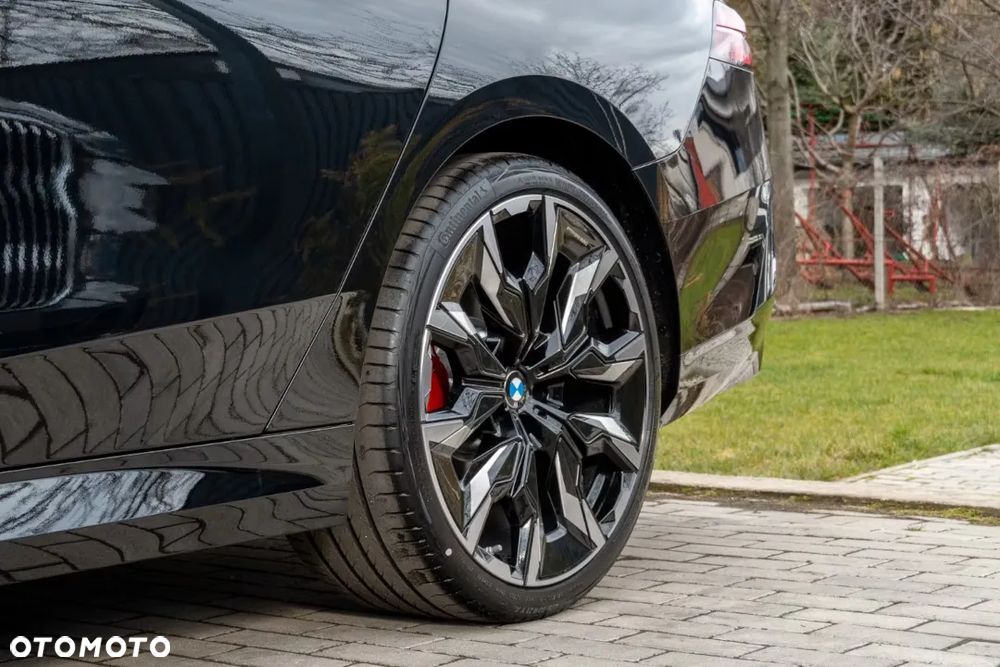 BMW Seria 5 520i mHEV M Sport - 33