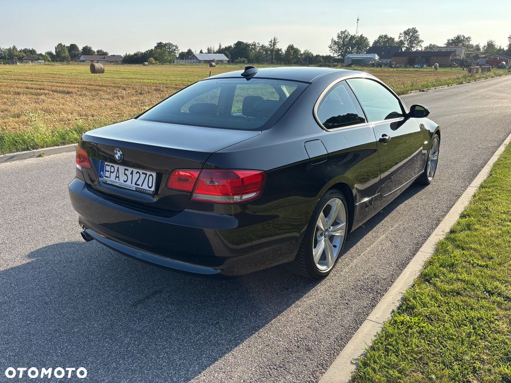 BMW Seria 3 320d Coupe - 3