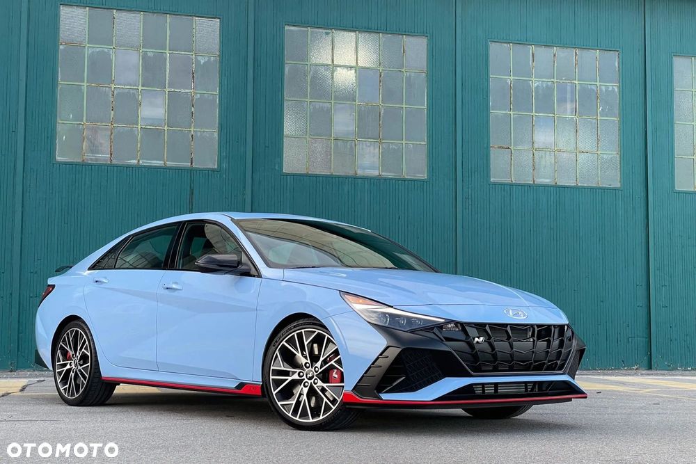 Hyundai Elantra - 3