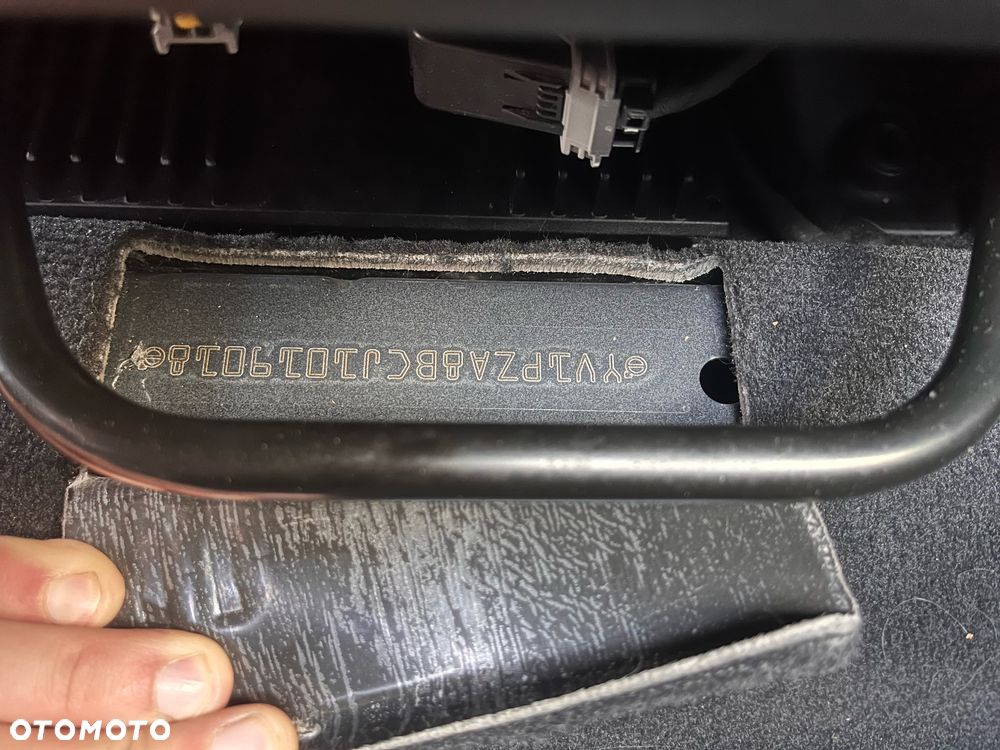 Volvo V90 D4 AWD Geartronic Momentum - 8