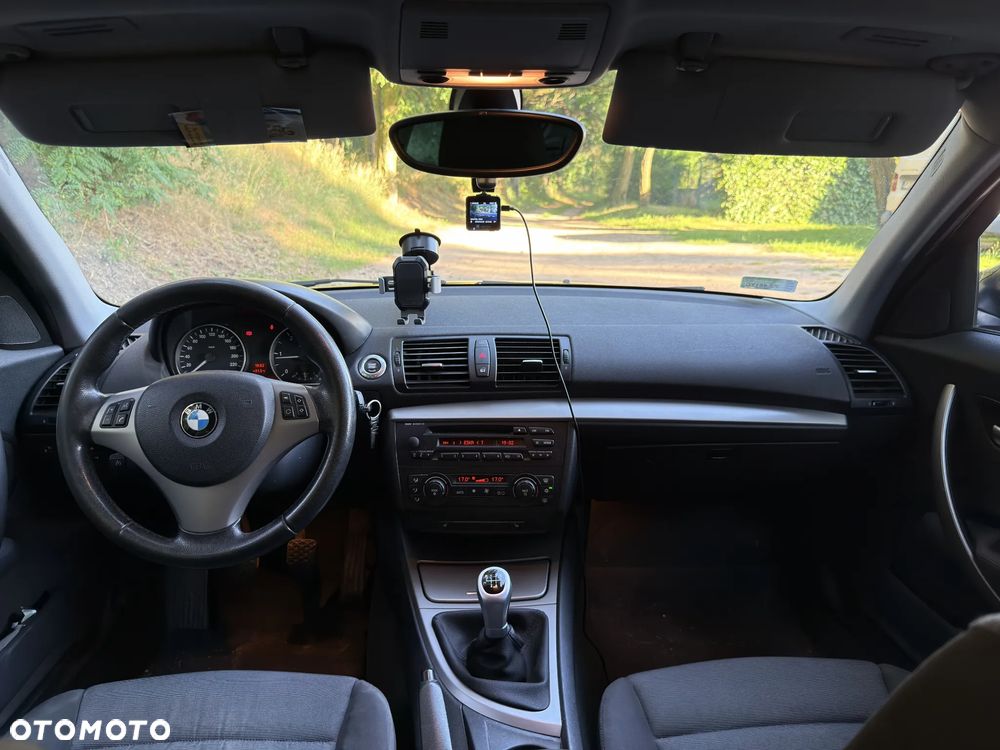 BMW Seria 1 118d - 11