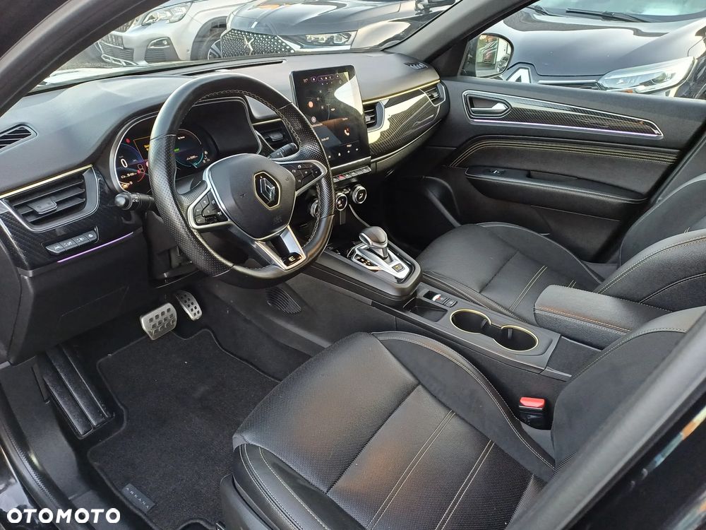 Renault Arkana E-TECH 145 R.S.LINE - 31