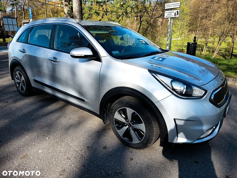 Kia Niro 1.6 GDI Hybrid L - 3