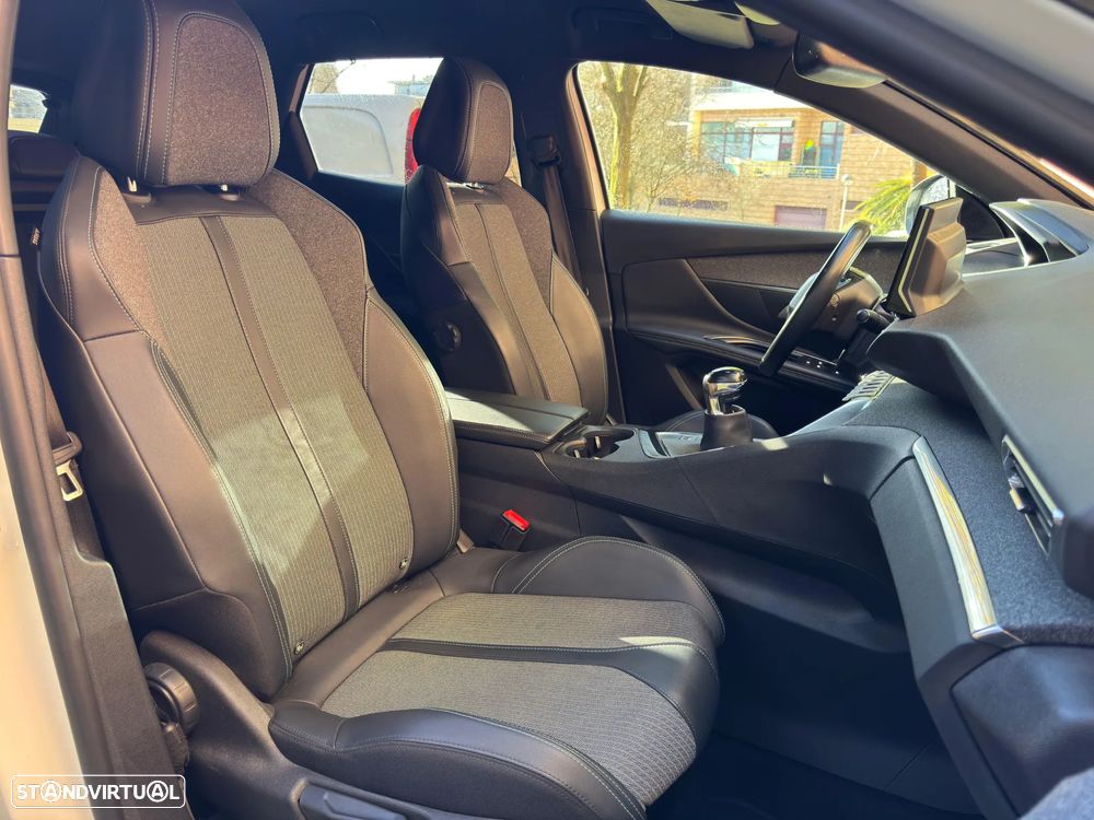 Peugeot 3008 1.2 PureTech Active Pack - 8