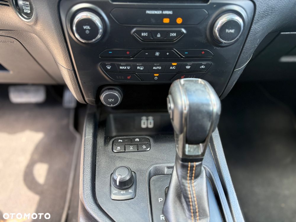Ford Ranger 2.0 EcoBlue 4x4 DC Wildtrak - 12
