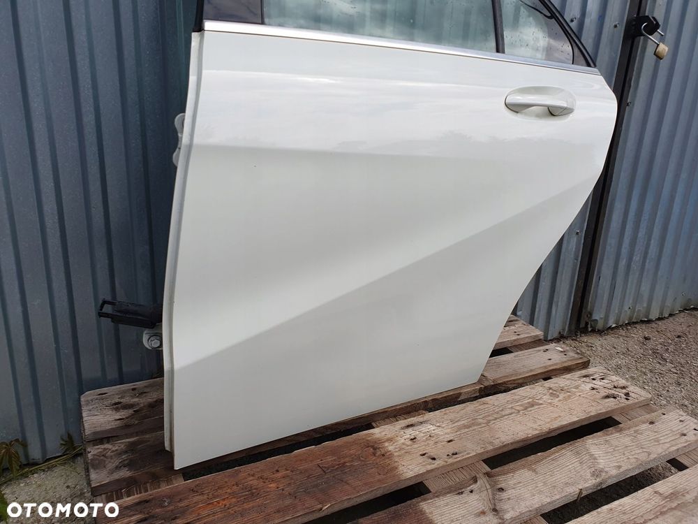 MERCEDES A-KLASA W176 DRZWI LEWY TYŁ TYLNE LEWE BIAŁE LAKIER 650 - 2