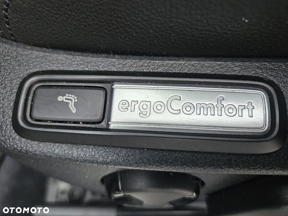 Volkswagen Passat - 22