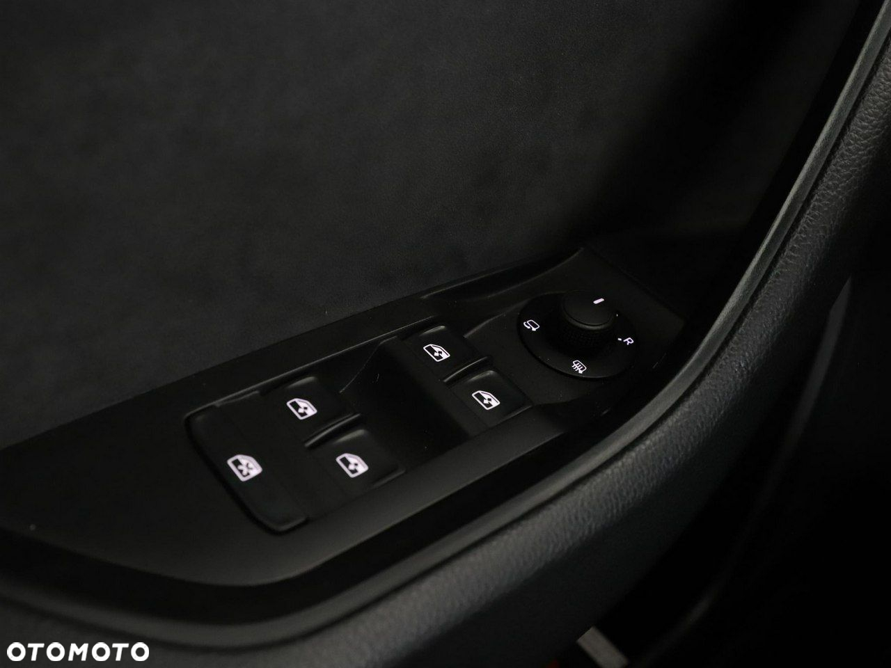 Skoda Superb 2.0 TSI 4x4 DSG Sportline - 39