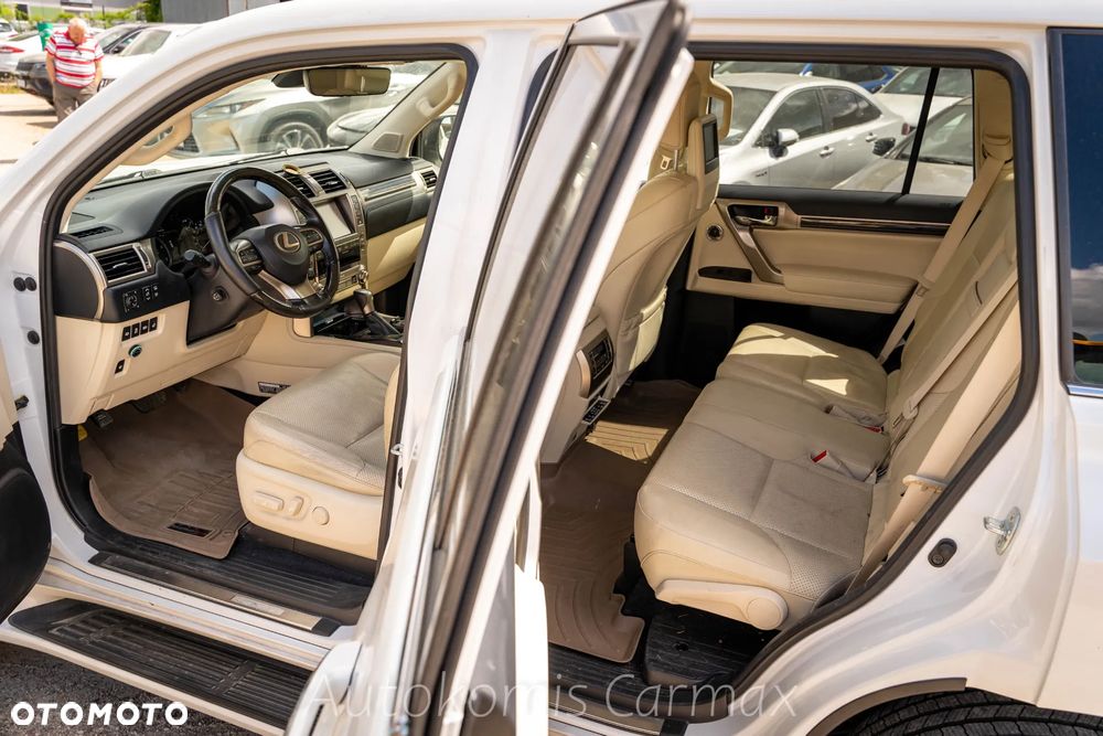 Lexus GX - 12