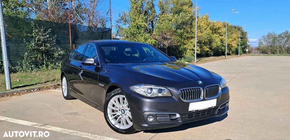BMW Seria 5 520d Aut. Luxury Line - 2