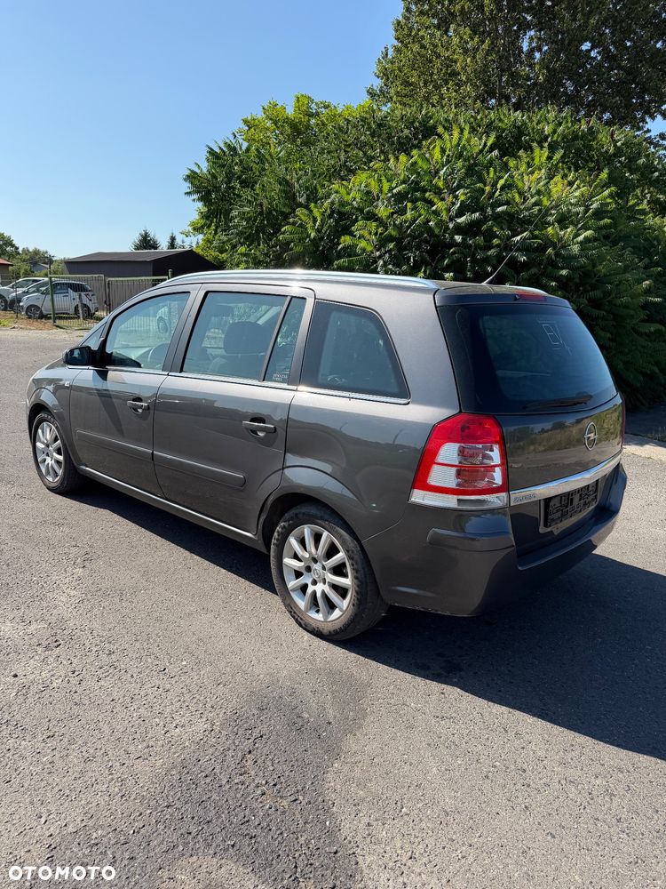 Opel Zafira 1.8 Family Plus - 5