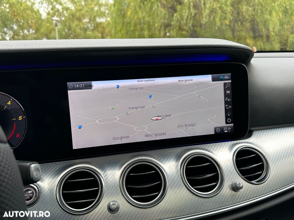 Mercedes-Benz E 220 d T 9G-TRONIC - 22