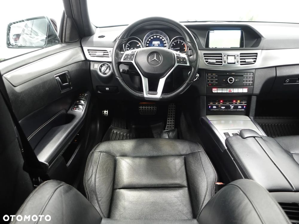 Mercedes-Benz Klasa E ver-220-t-bluetec-blueefficiency-edition-9g--tronic - 29