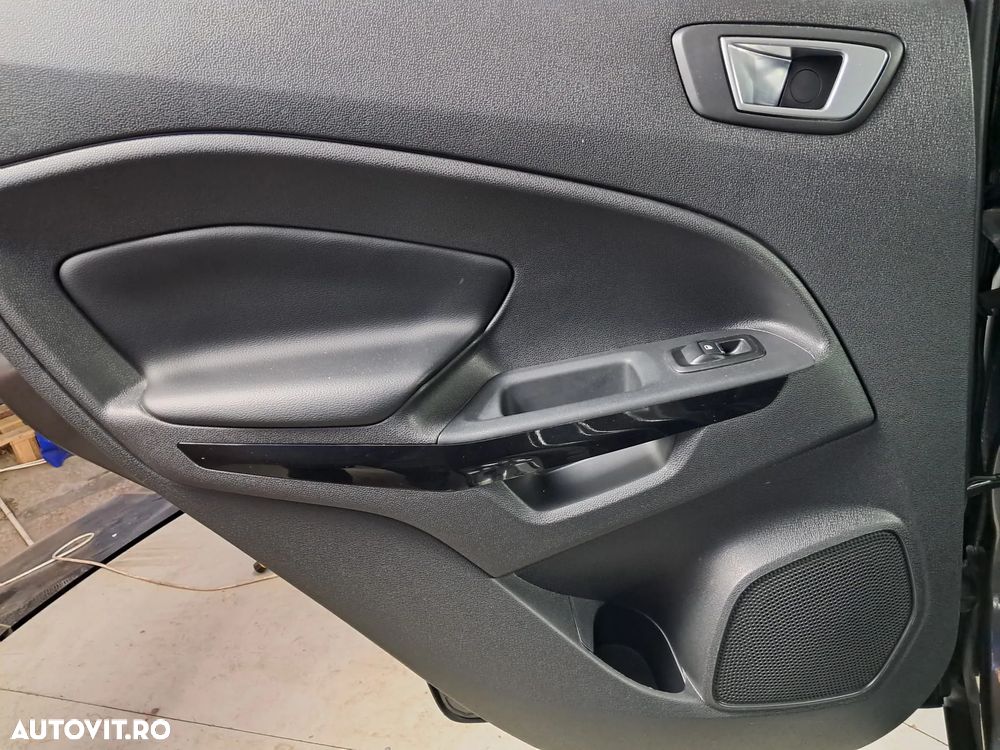 Ford EcoSport 1.0 EcoBoost Titanium - 25