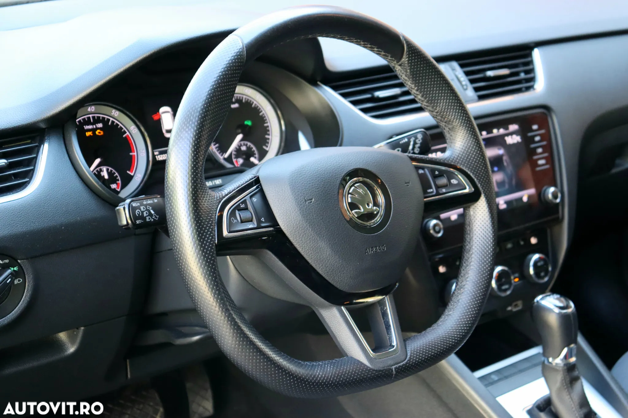 Skoda Octavia Combi 1.0 TSI DSG Style - 10