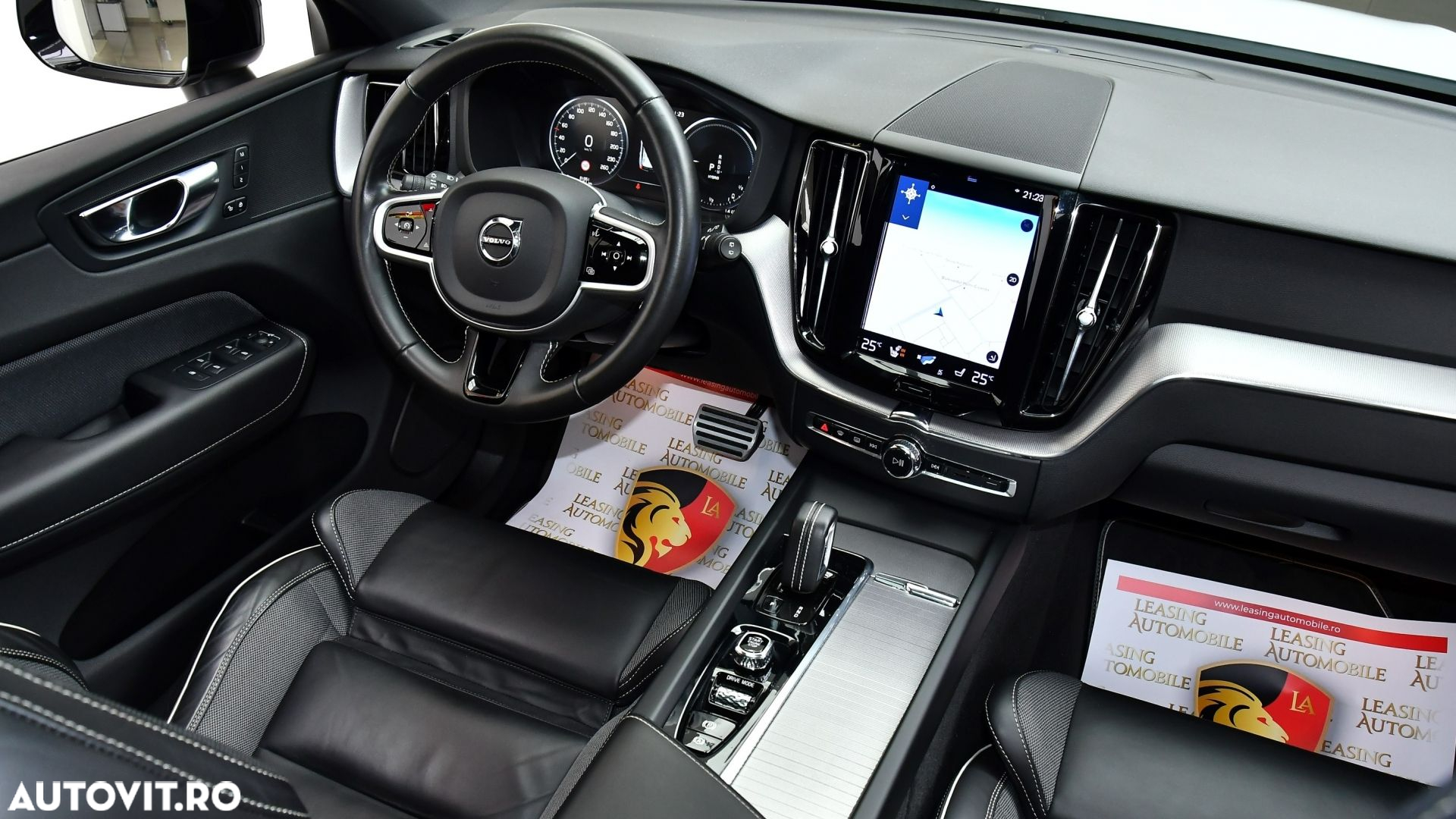 Volvo XC 60 T6 AWD Recharge Geartronic RDesign - 2