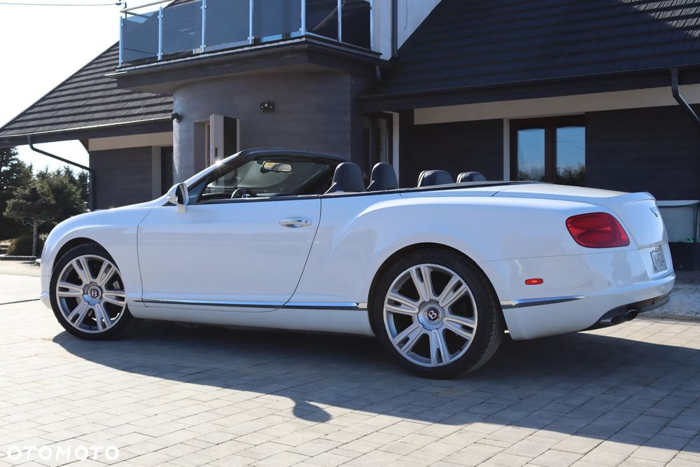 Bentley Continental GT V8 Convertible - 21