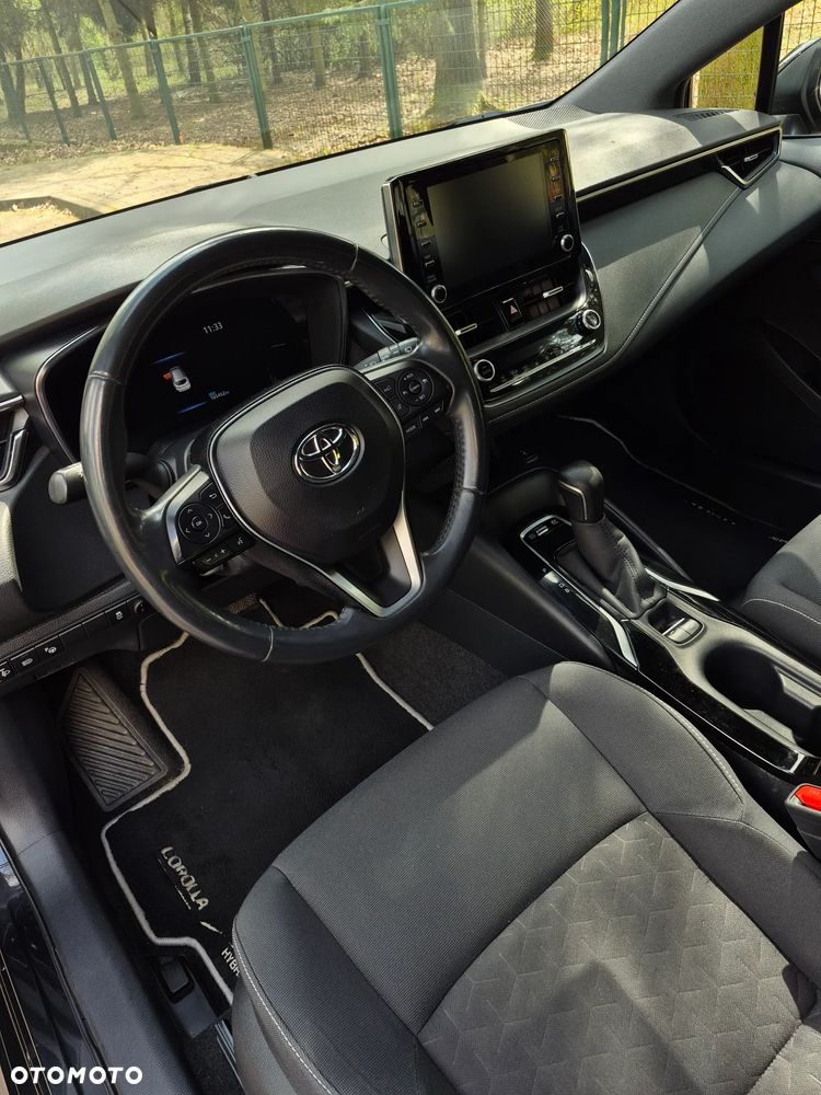 Toyota Corolla - 25