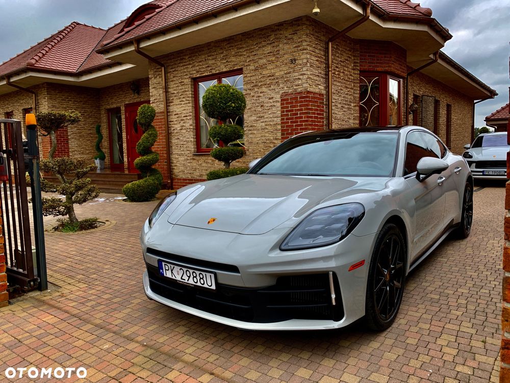 Porsche Panamera - 1