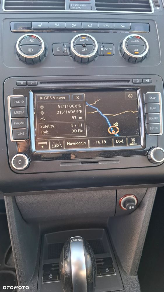 Volkswagen Touran 2.0 TDI DPF DSG Highline - 12