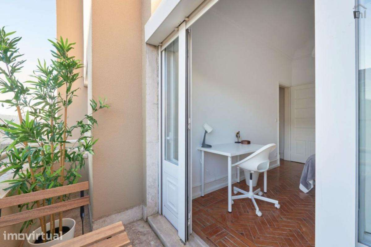 Quarto - localizado em Alameda Lisbon - Grande imagem: 2/26