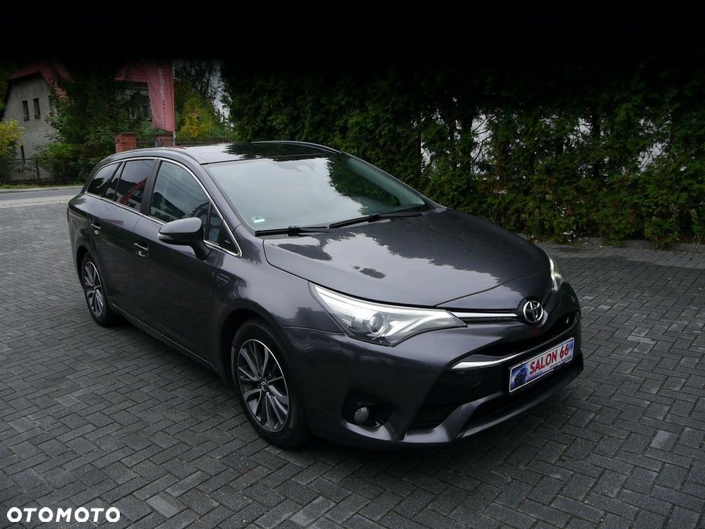Toyota Avensis 2015 photo 3