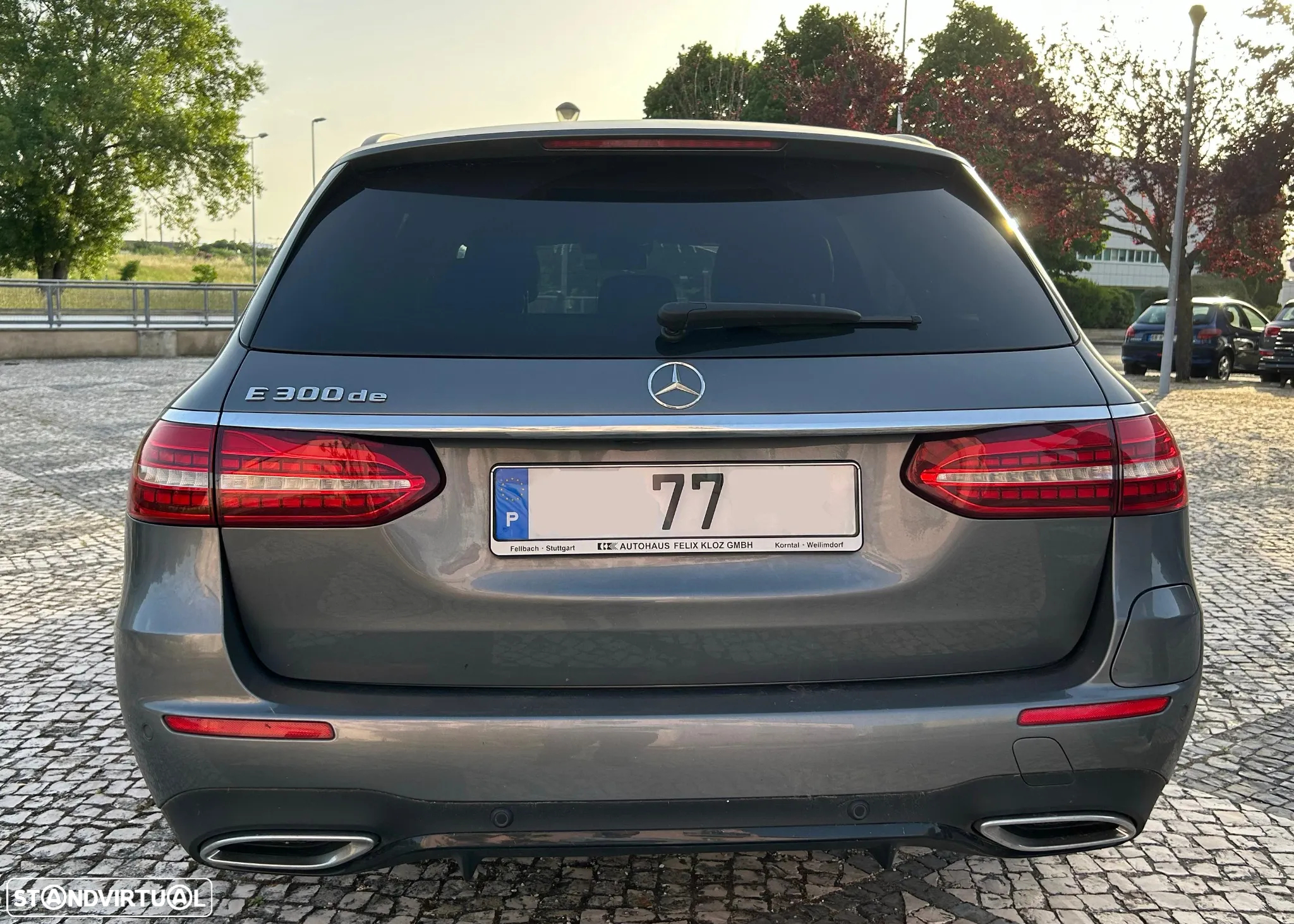 Mercedes-Benz E 300 de AMG Line - 4