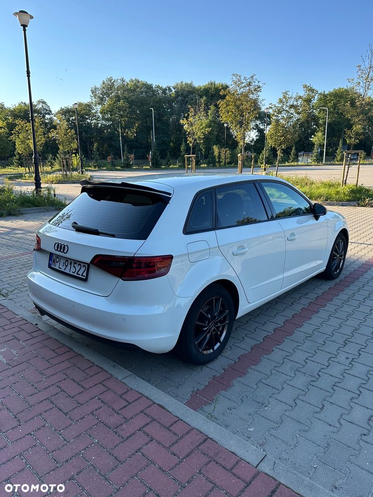 Audi A3 Sportback 1.4 TFSI Ambiente - 5
