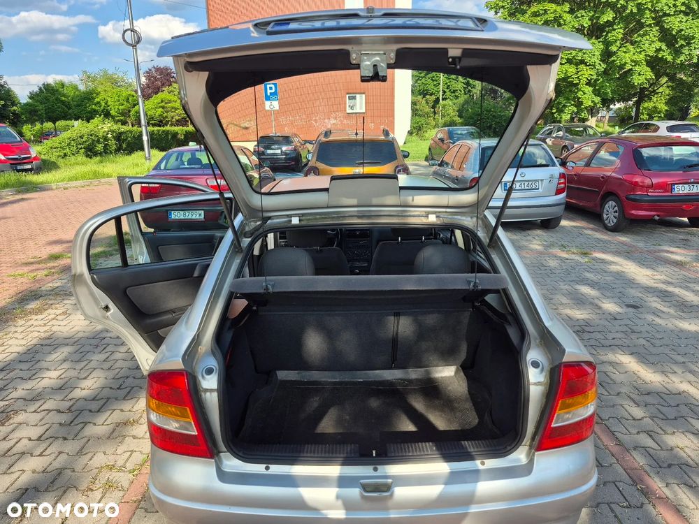 Opel Astra - 12
