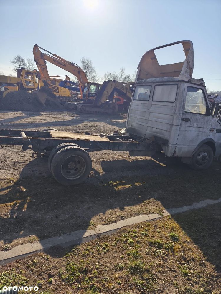Iveco w całości na części - 2