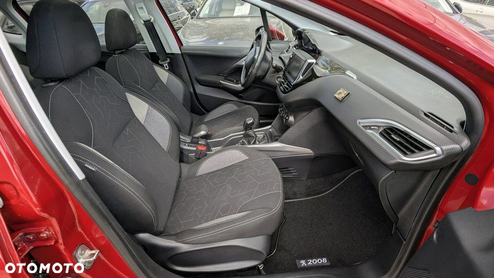 Peugeot 2008 - 18