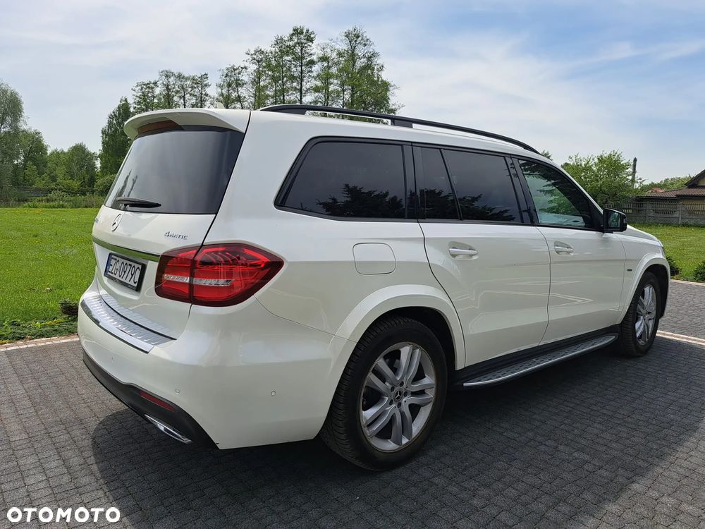 Mercedes-Benz GLS - 4